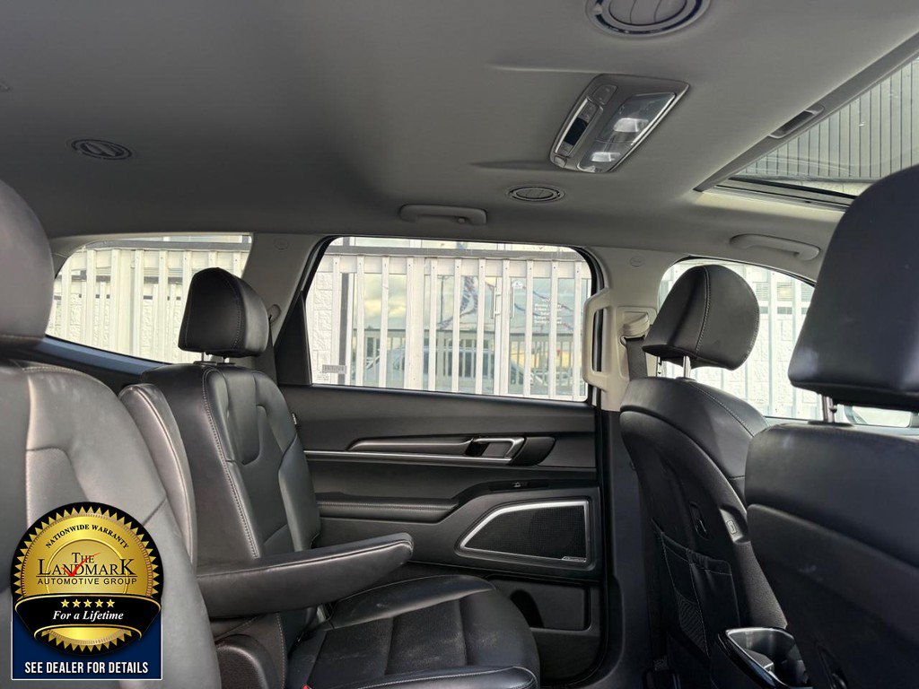 Used 2025 Kia Telluride S AWD/4WD image 16