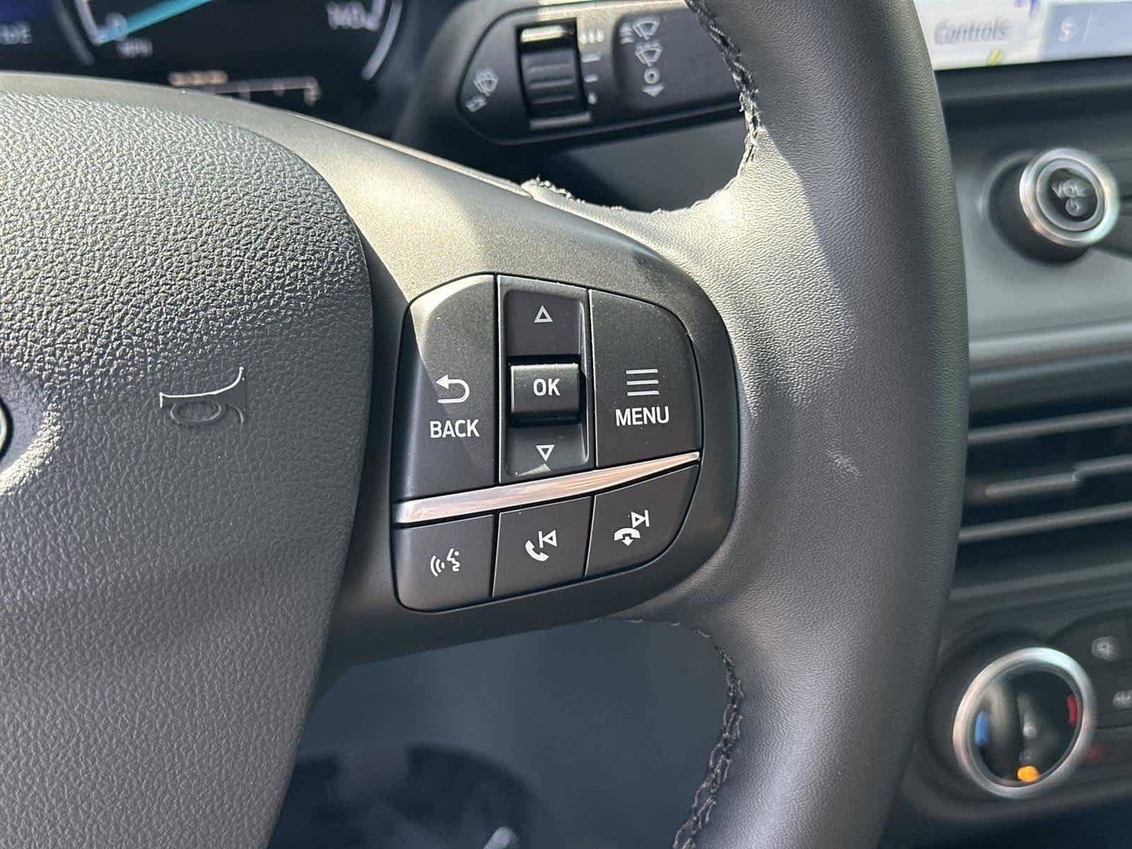 Used 2024 Ford Maverick Lariat w/ Black Appearance Package image 25