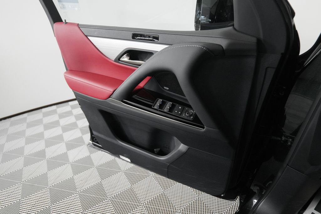 Certified 2025 Lexus LX 600 F Sport w/ Accessory Package (2T) image 12