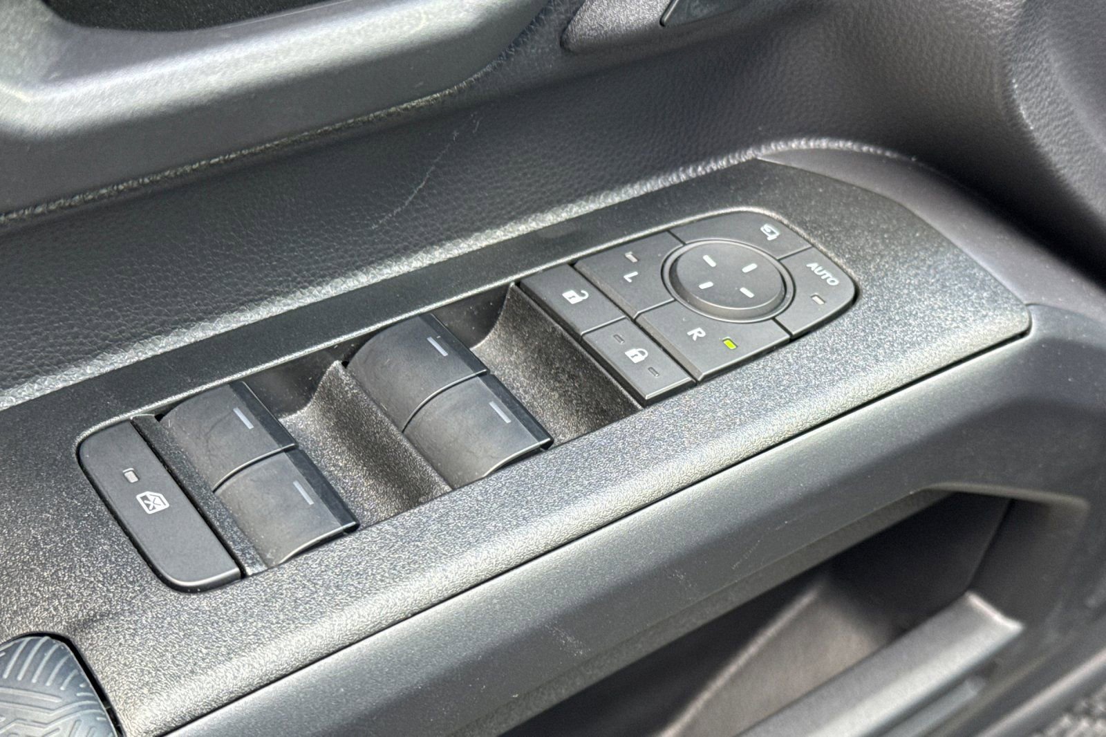 Certified 2025 Toyota 4Runner Trailhunter image 14