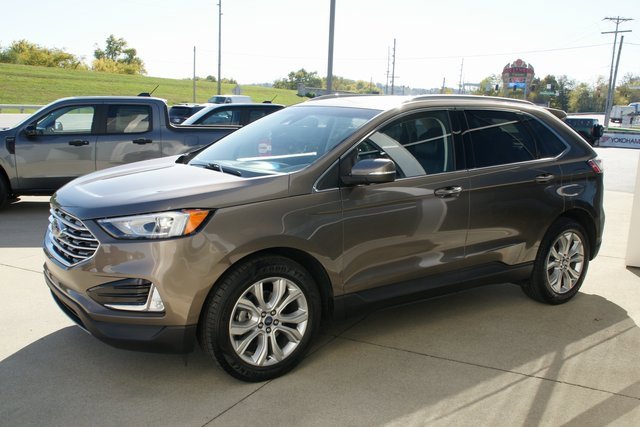 Used 2019 Ford Edge Titanium image 5
