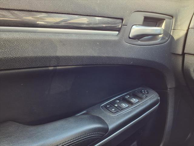 Certified 2020 Chrysler 300 Touring L w/ 300 Premium Group image 21