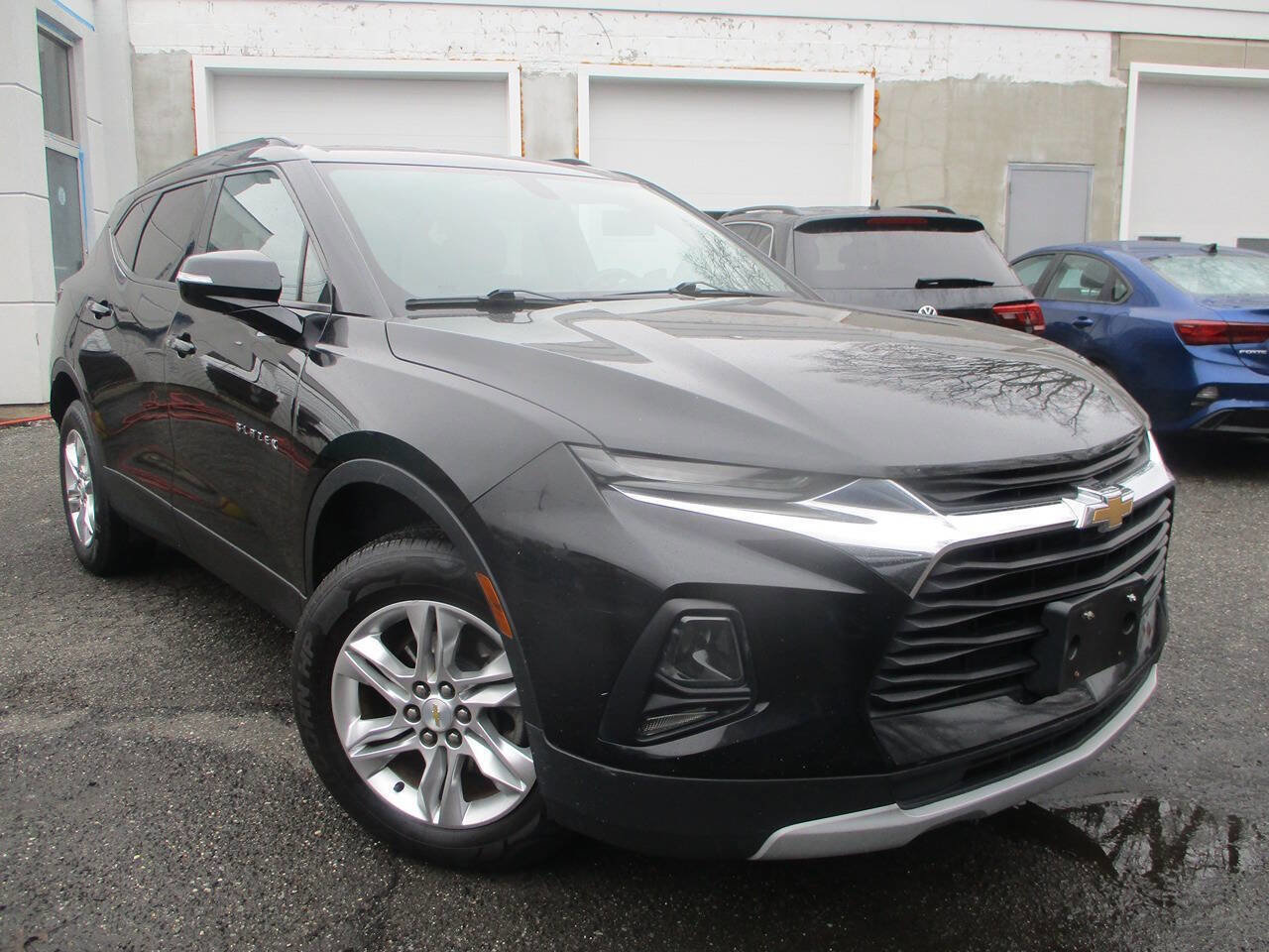 Used 2020 Chevrolet Blazer LT FWD image 1