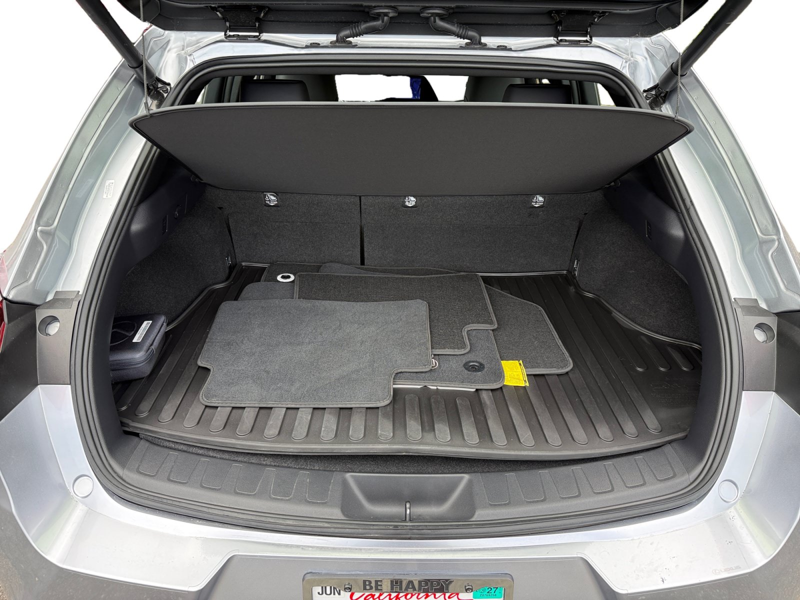 Used 2025 Lexus UX 300h FWD w/ Accessory Package (Z2) image 17