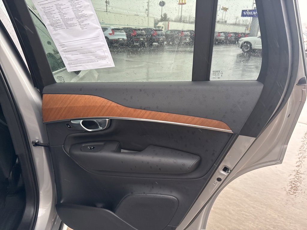 Certified 2023 Volvo XC90 B5 Plus image 36