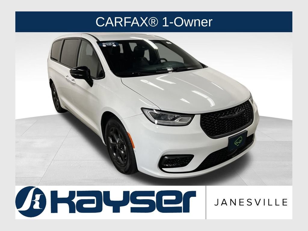 Used 2024 Chrysler Pacifica Limited