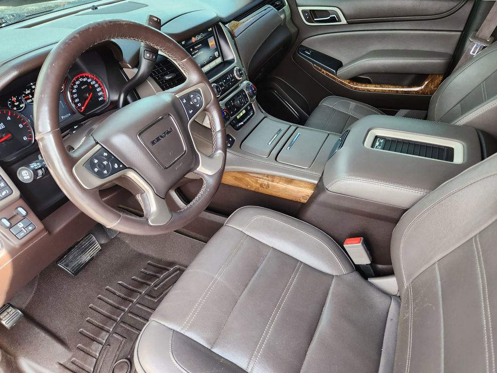 Used 2015 GMC Yukon XL Denali w/ Premium Package AWD/4WD image 7