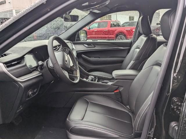 New 2025 Jeep Grand Cherokee L Limited image 8