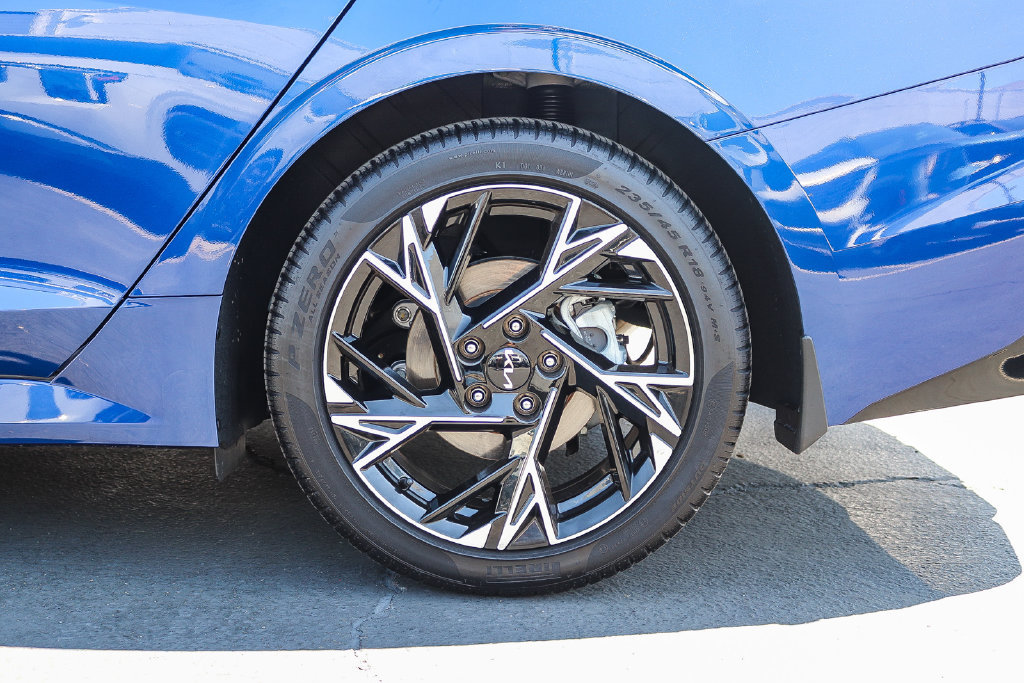 Used 2025 Kia K5 GT-Line w/ GT-Line Premium Package FWD image 11