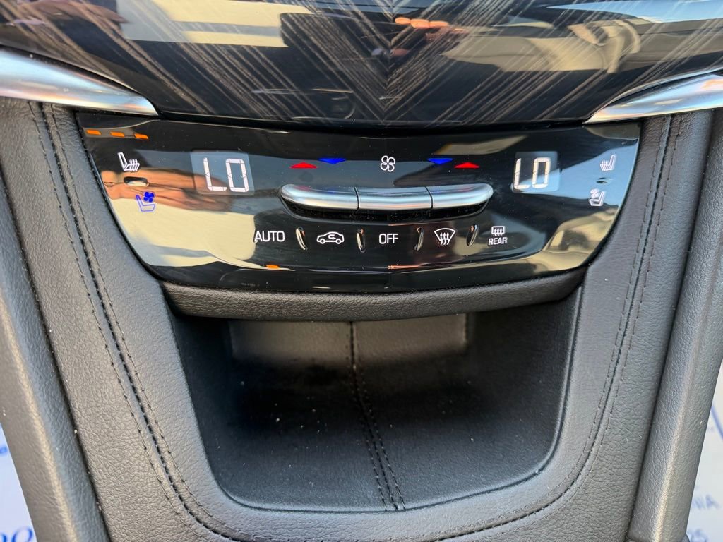 Used 2024 Cadillac XT6 Premium Luxury w/ LPO, Floor Liner Package image 15