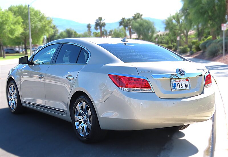 Used 2010 Buick LaCrosse CXL w/ Luxury Package FWD image 4