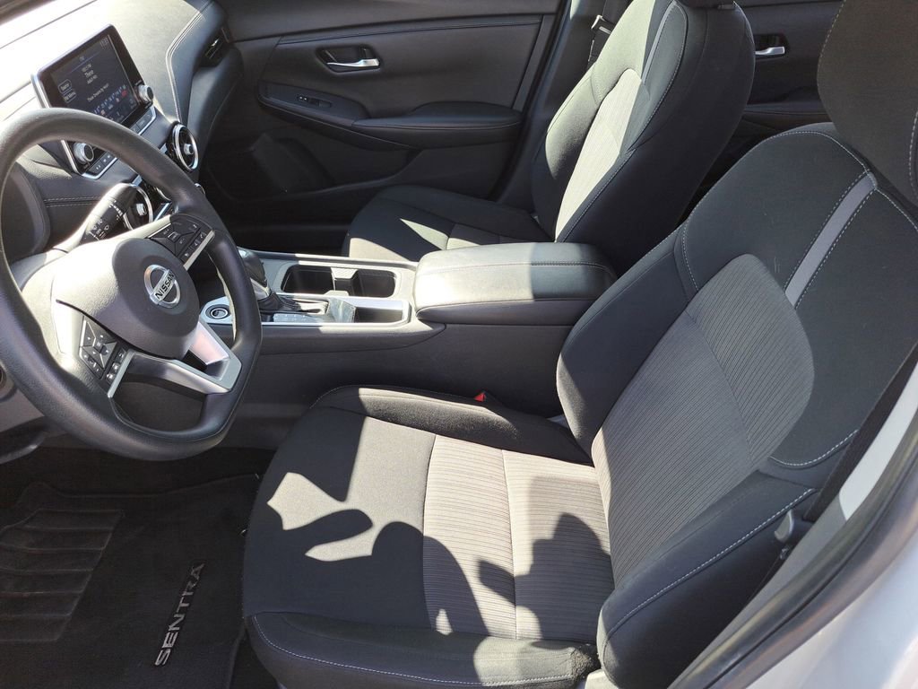 Used 2023 Nissan Sentra SV FWD image 18