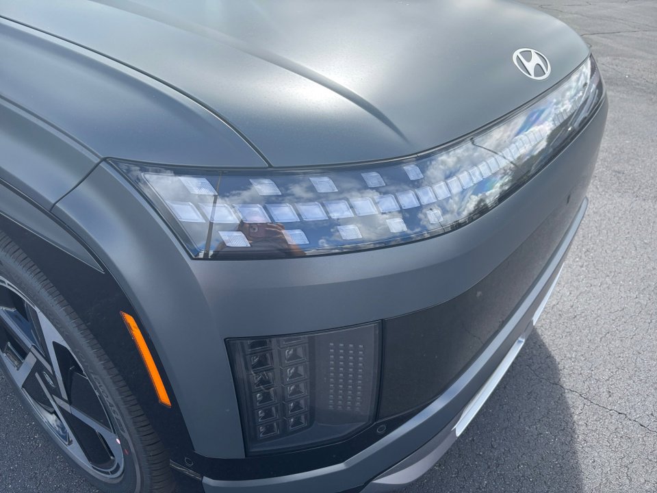 New 2026 Hyundai Ioniq 9 Limited image 24