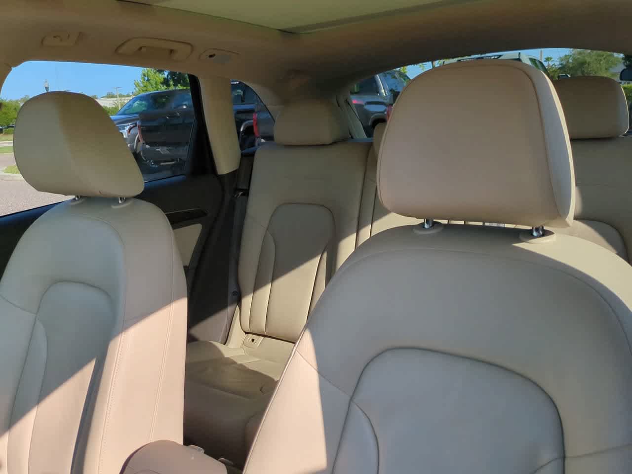 Used 2016 Audi Q5 2.0T Premium Plus w/ Technology Package AWD/4WD image 8