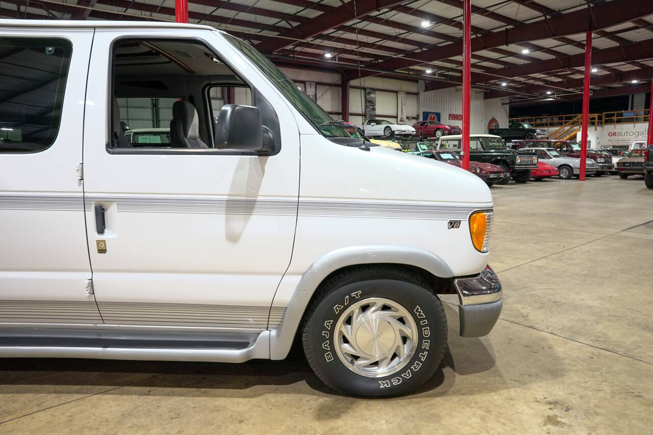 Used 1999 Ford E-150 and Econoline 150 RWD image 11