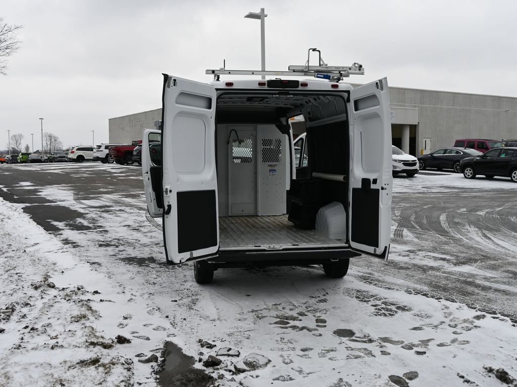 Used 2024 RAM ProMaster 2500 w/ Convenience Group image 41