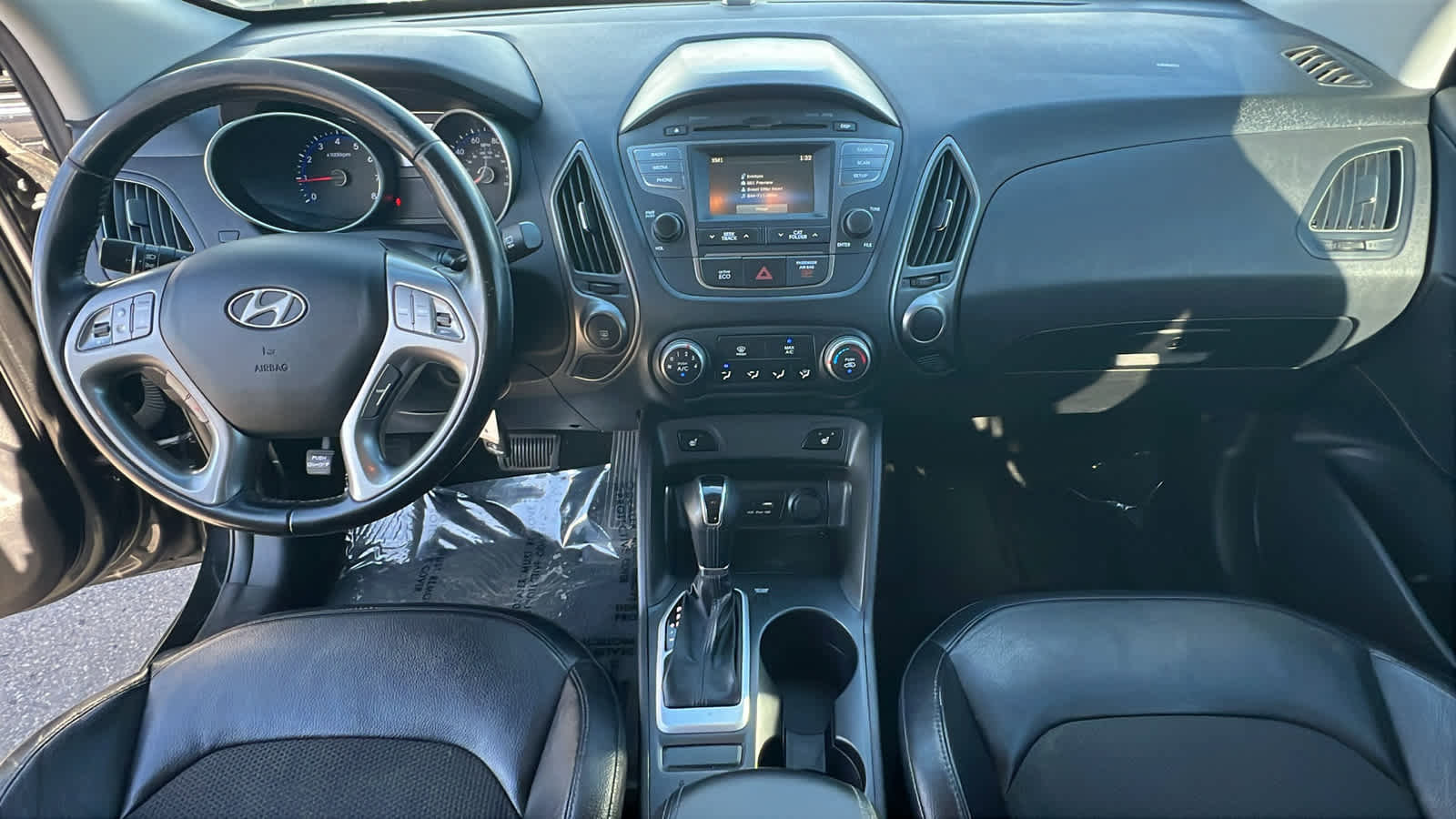 Used 2015 Hyundai Tucson SE image 26