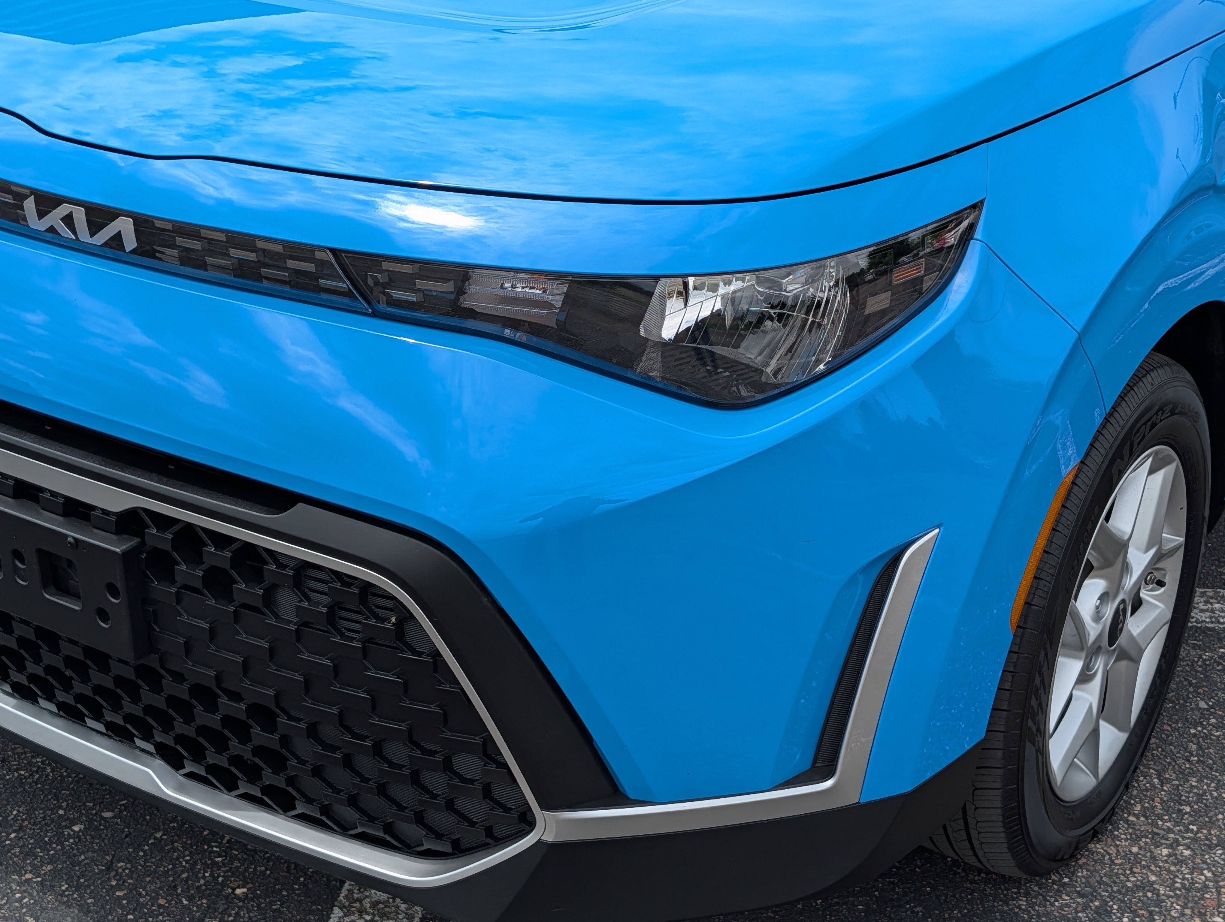 Certified 2025 Kia Soul S FWD image 16