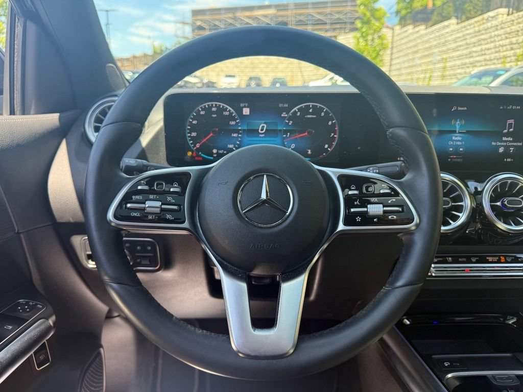 Used 2023 Mercedes-Benz GLA 250 4MATIC image 30