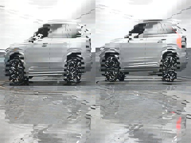 Used 2026 Volvo XC90 B6 Plus w/ Protection Package Premier image 37
