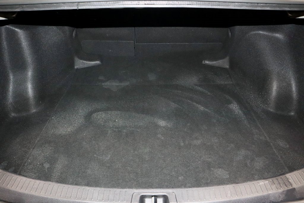 Used 2025 Toyota Corolla LE image 14