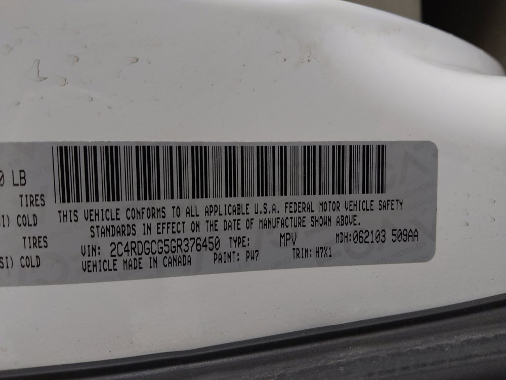 Used 2016 Dodge Grand Caravan SXT FWD image 33