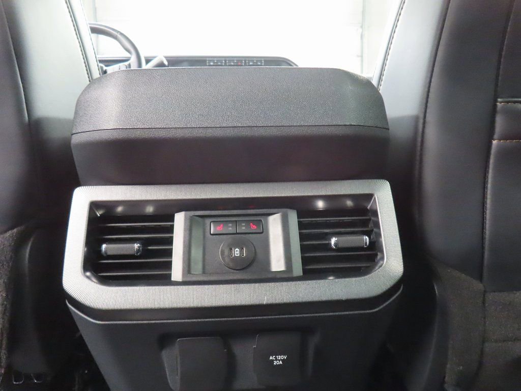 Used 2024 Ford F250 Platinum w/ FX4 Off-Road Package image 14