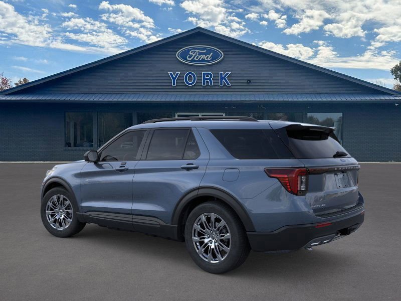 New 2026 Ford Explorer Active w/ Active Comfort Package image 4