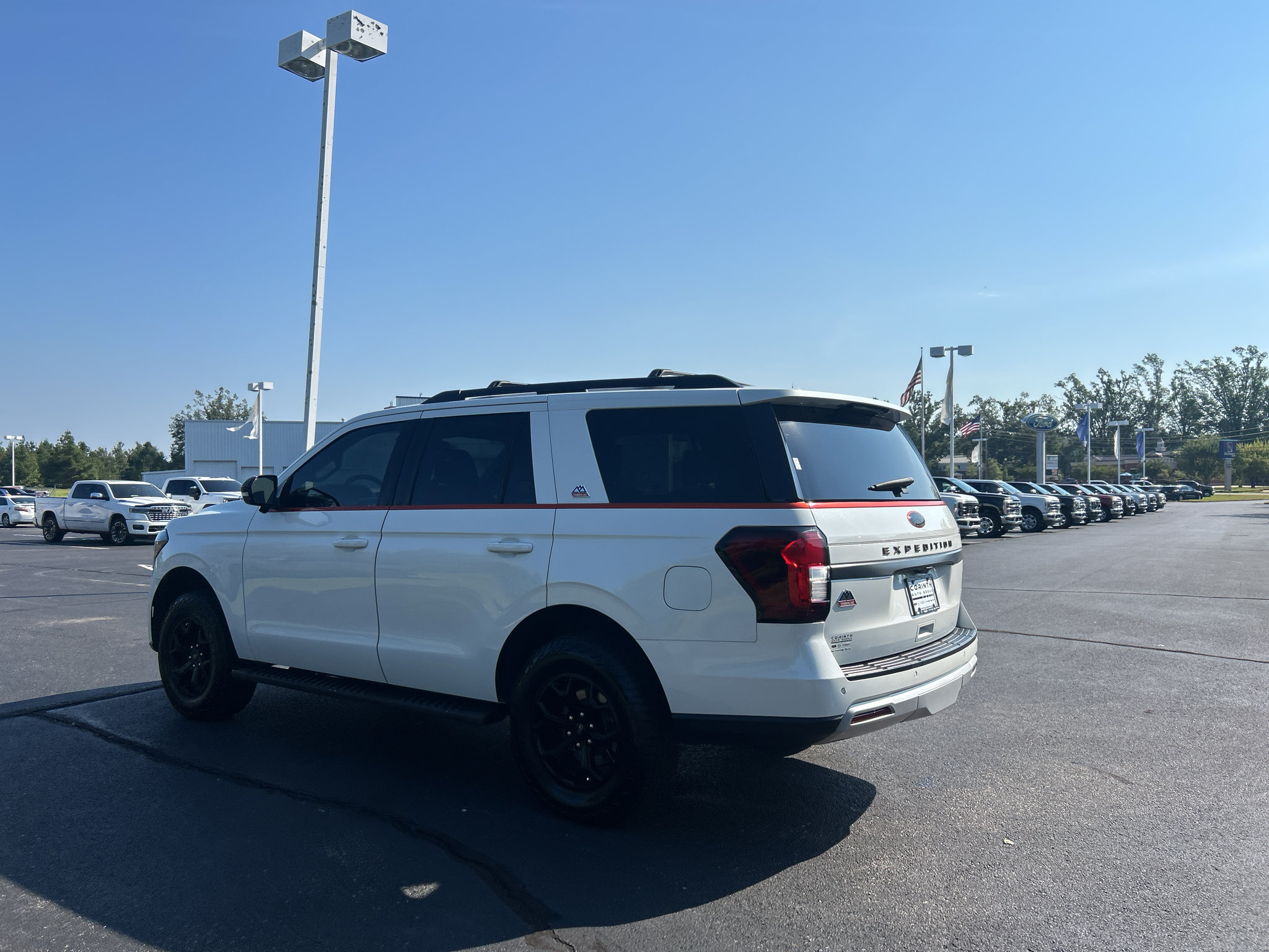 Certified 2022 Ford Expedition Timberline AWD/4WD image 5