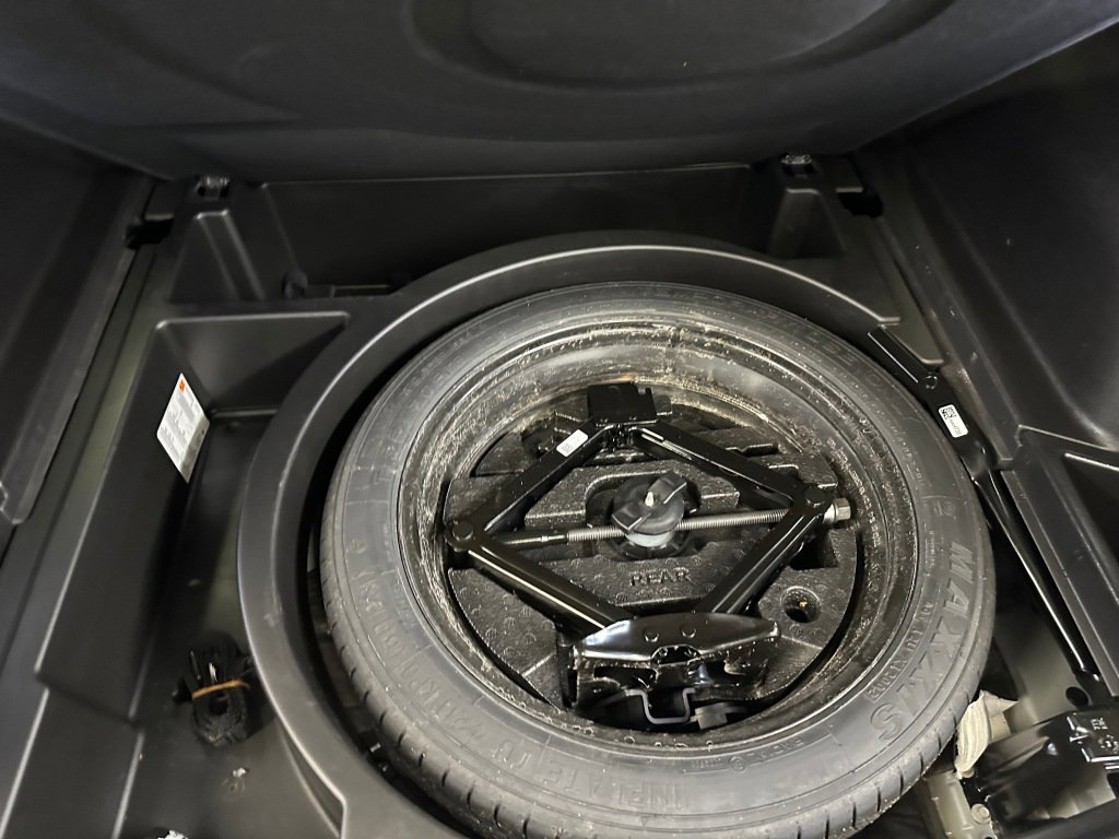 Used 2025 Chevrolet Blazer LT AWD/4WD image 25