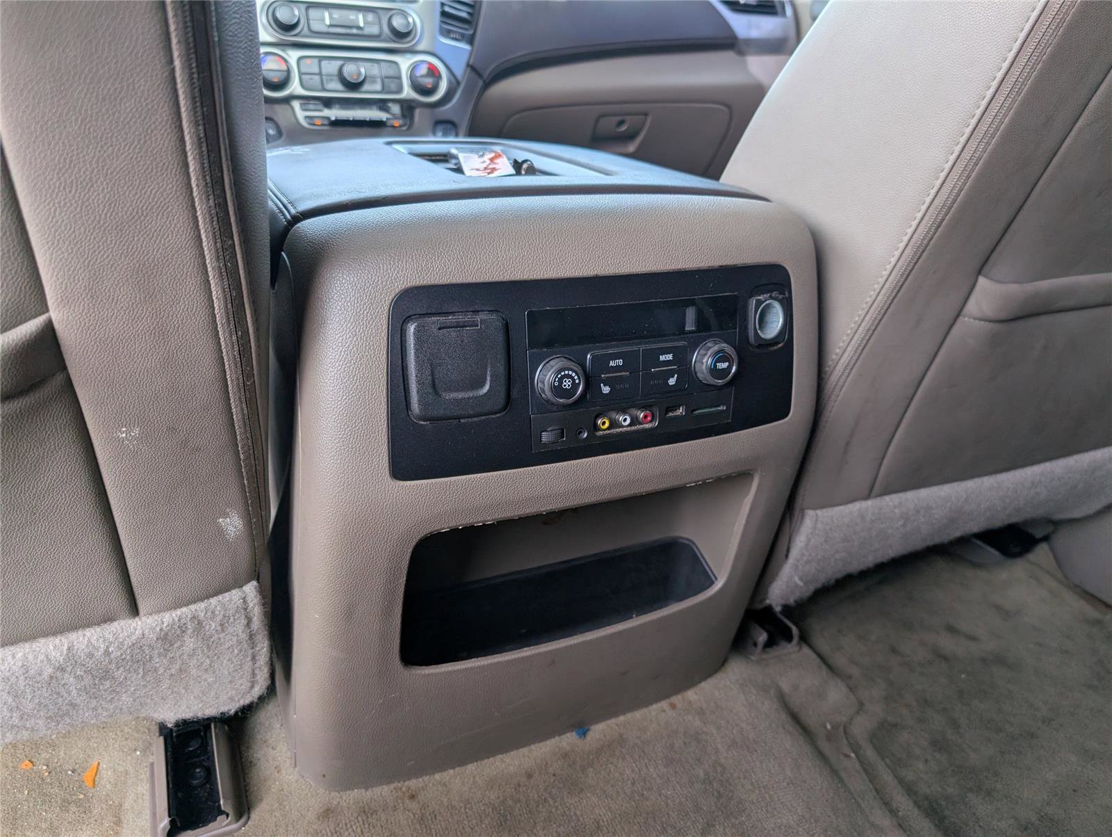 Used 2016 Chevrolet Tahoe LT image 30