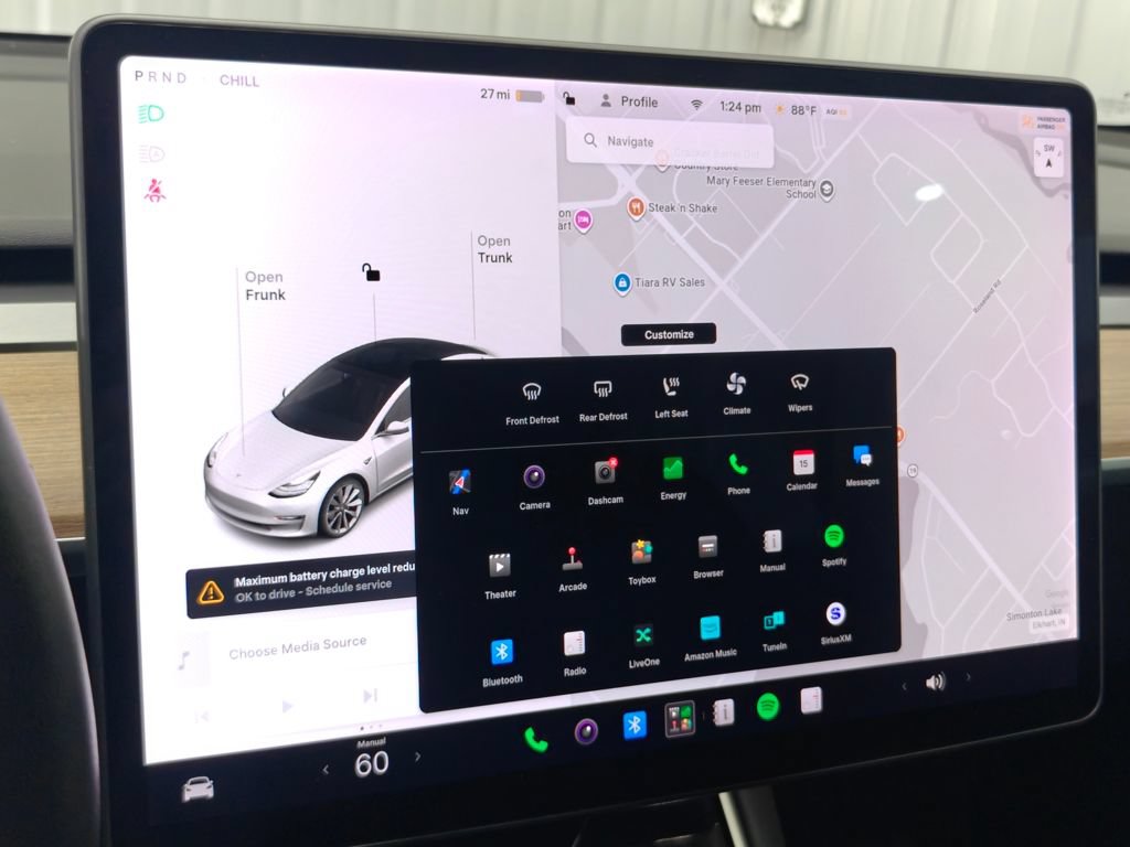 Used 2020 Tesla Model 3 Standard Range RWD image 29