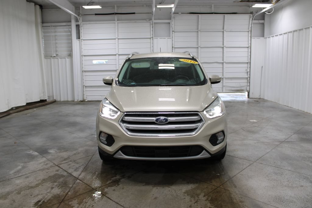 Used 2018 Ford Escape Titanium w/ Ford Safe & Smart Package FWD image 3