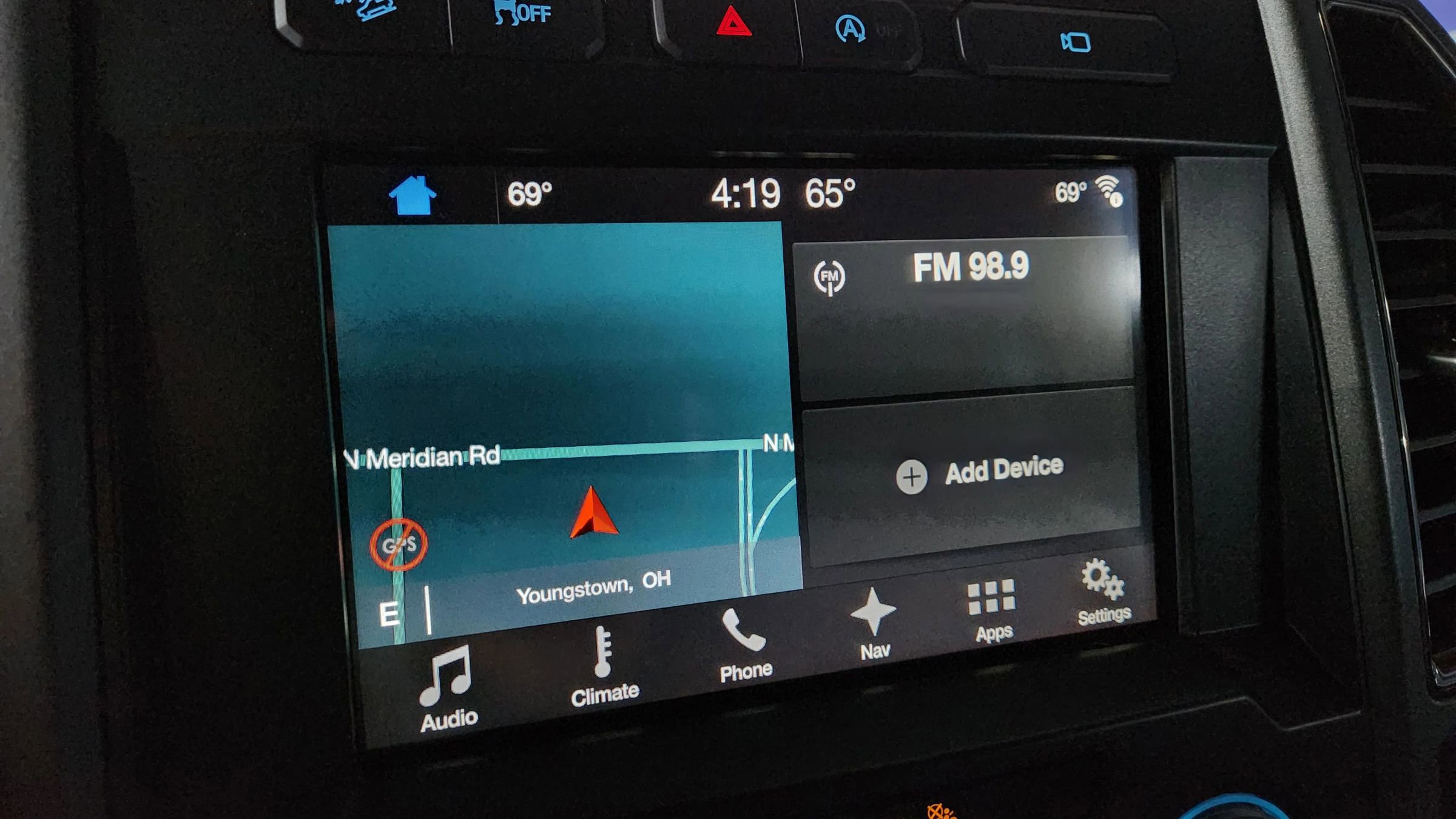 Used 2017 Ford F150 Raptor w/ Equipment Group 802A Luxury image 38