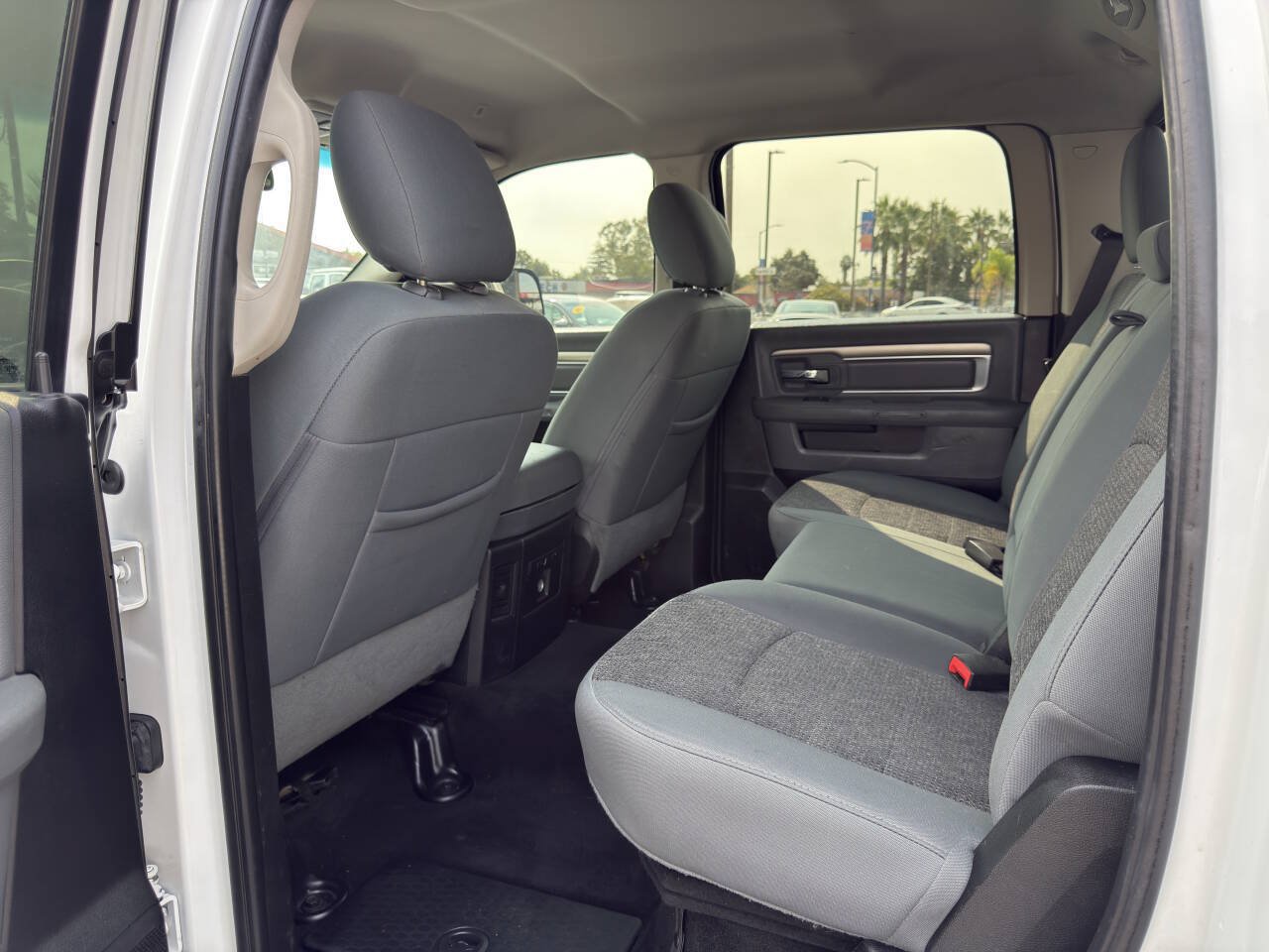 Used 2017 RAM 3500 Lone Star AWD/4WD image 9