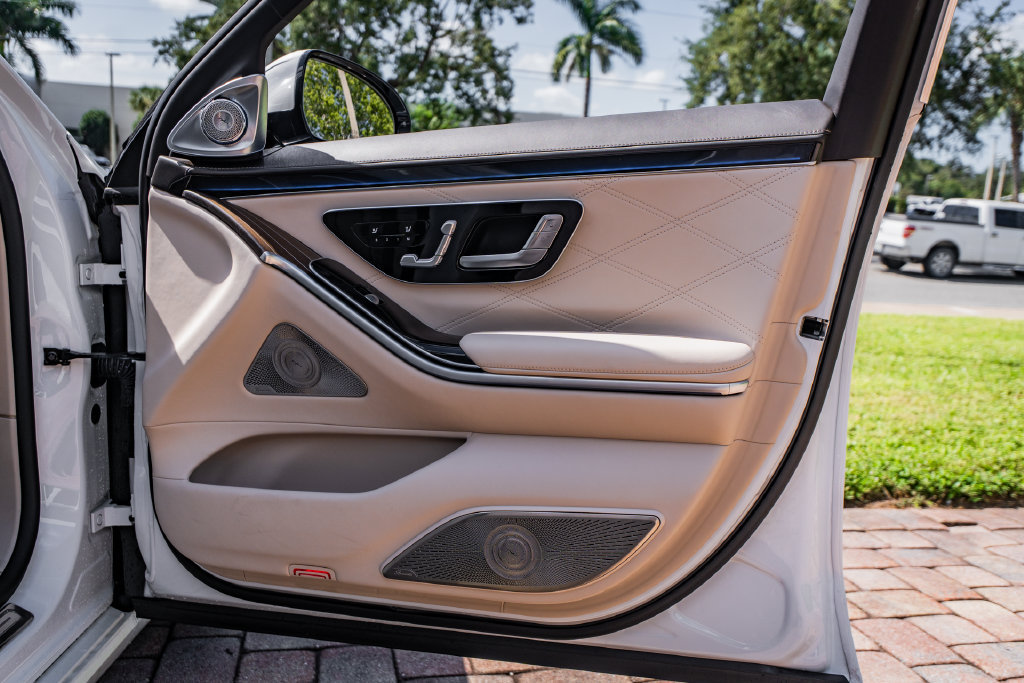 Used 2024 Mercedes-Benz Maybach S 680 4MATIC image 29