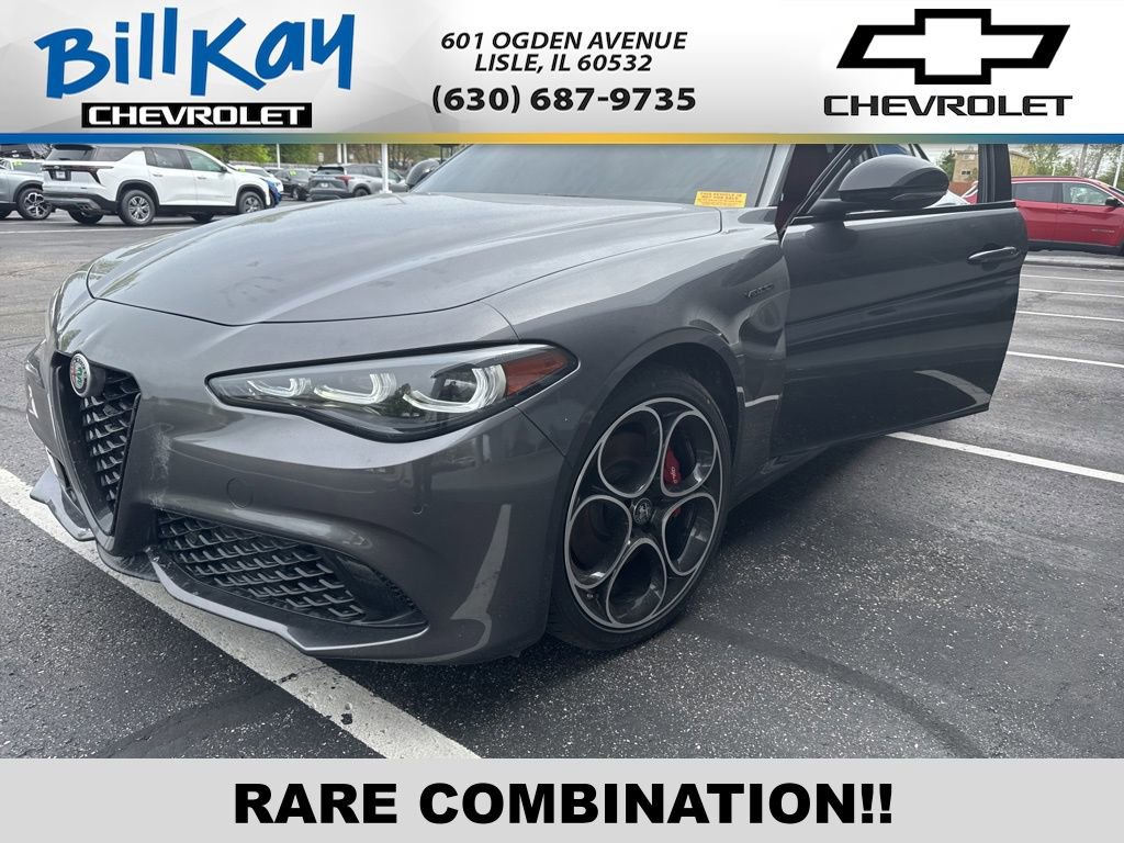 Used 2024 Alfa Romeo Giulia Veloce AWD/4WD image 1