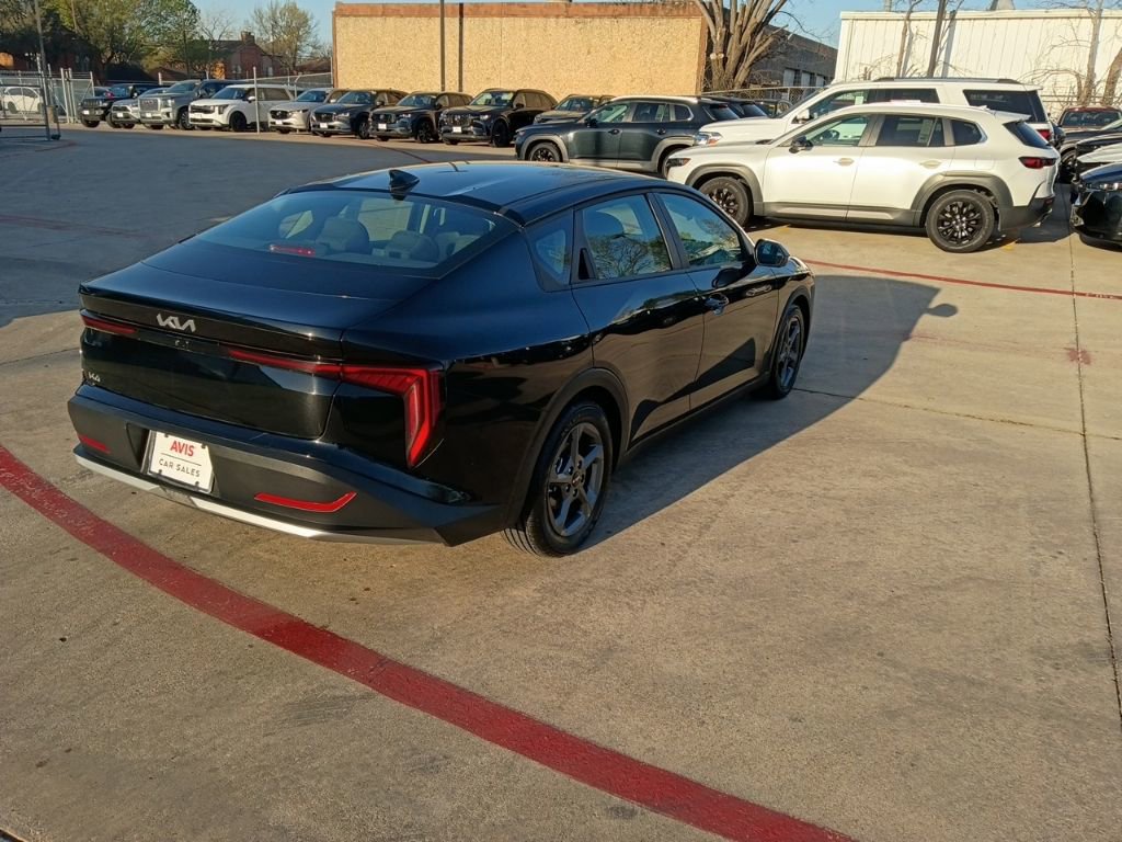 Used 2025 Kia K4 LXS image 5