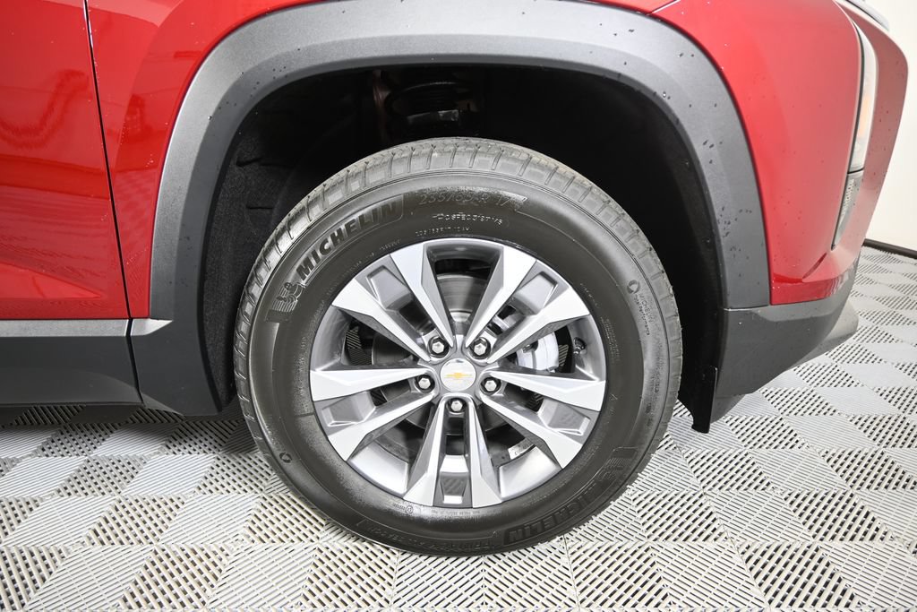 Used 2026 Chevrolet Equinox LT w/ Convenience Package II AWD/4WD image 11