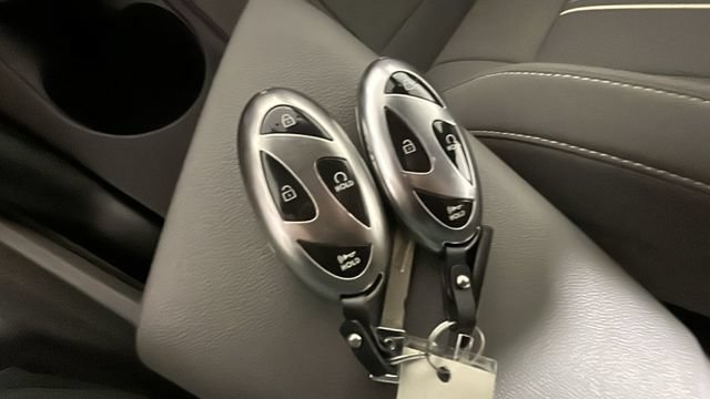Certified 2024 Hyundai Elantra SEL FWD image 20