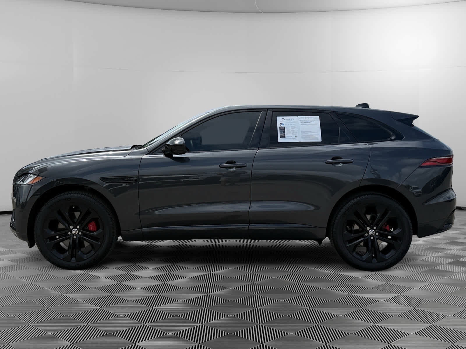 Used 2026 Jaguar F-PACE R-Dynamic S AWD/4WD image 2