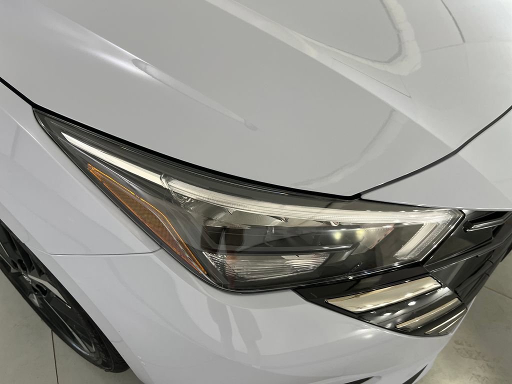 Used 2024 Nissan Versa SR w/ Trunk Package image 33