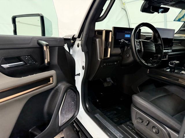Used 2024 GMC Hummer EV 2X image 32