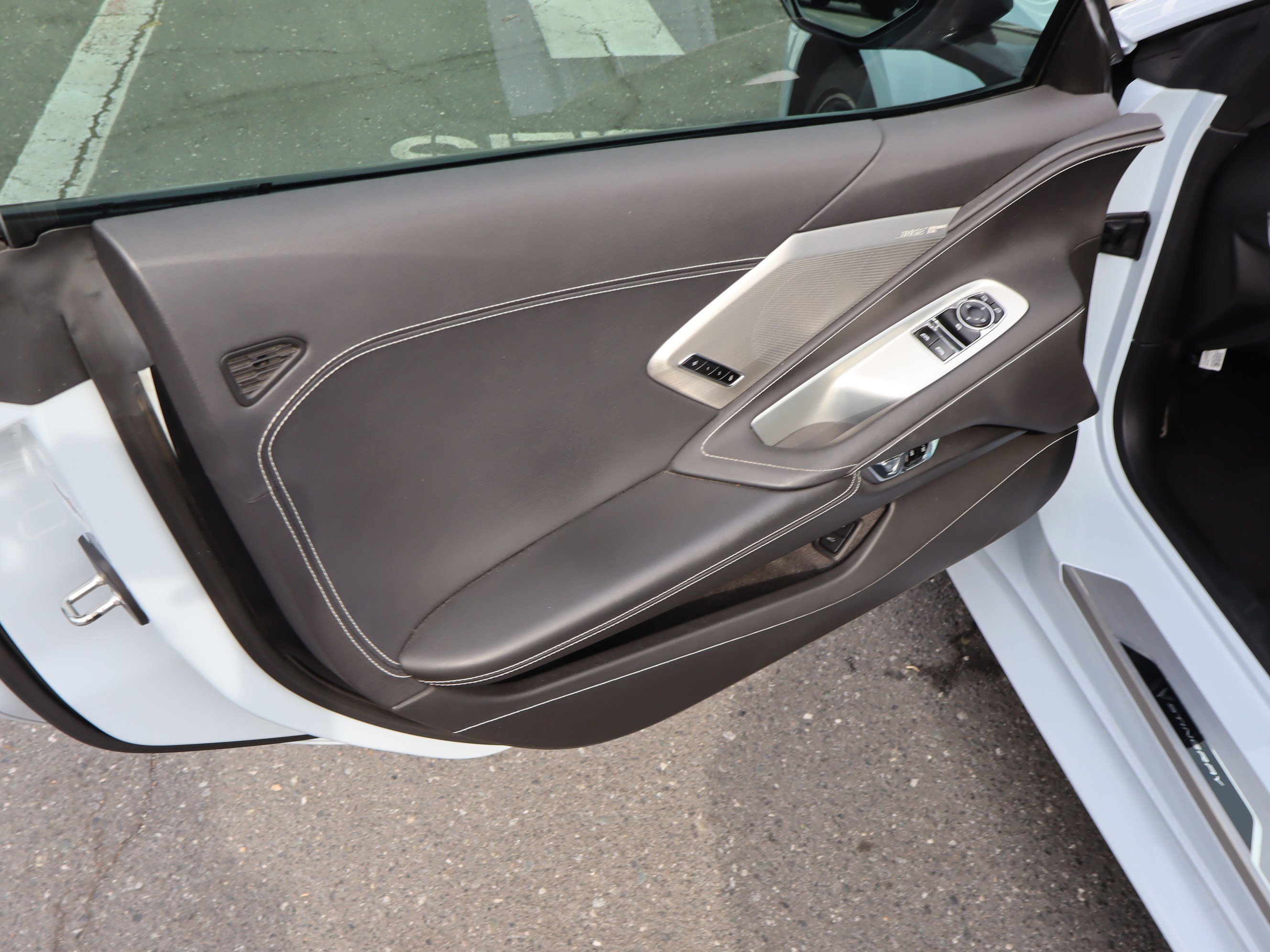 Used 2020 Chevrolet Corvette Stingray Preferred Cpe w/ 2LT Preferred Equipment Group image 13