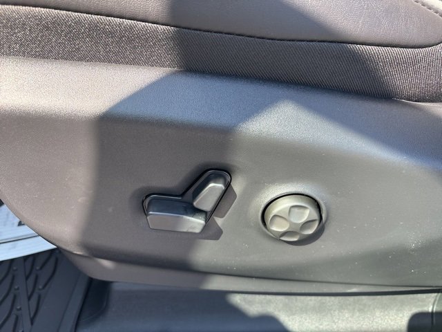 New 2026 Chrysler Pacifica Limited image 19