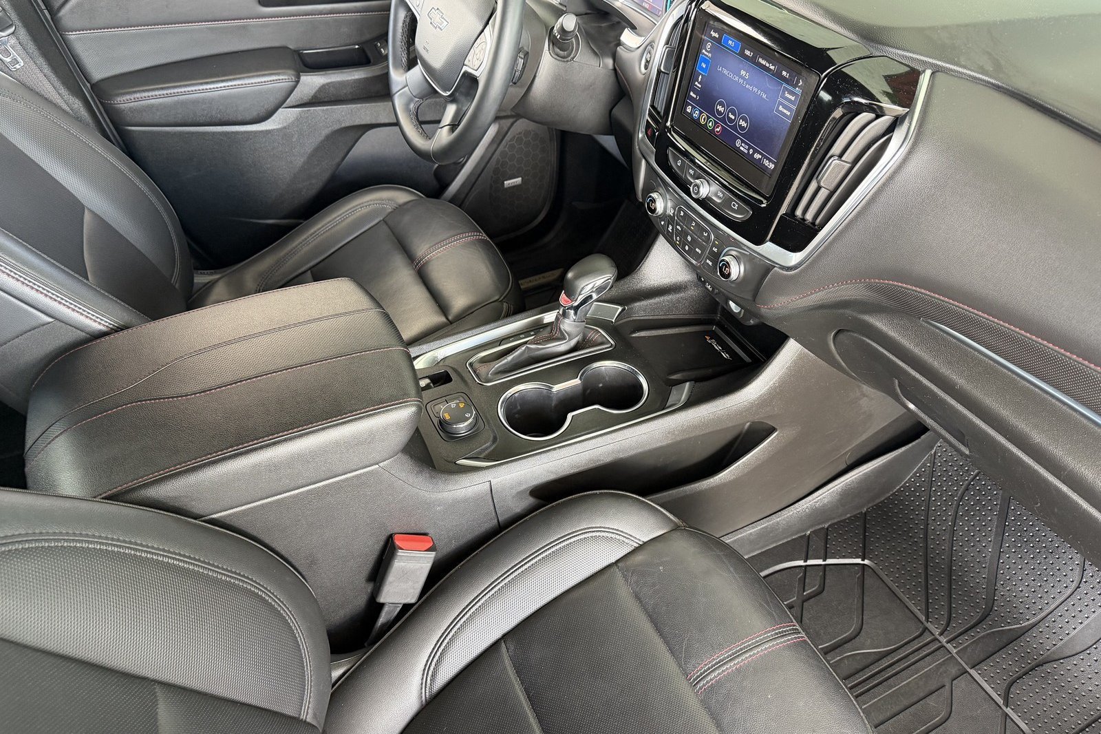 Used 2023 Chevrolet Traverse RS w/ LPO, Floor Liner Package AWD/4WD image 18
