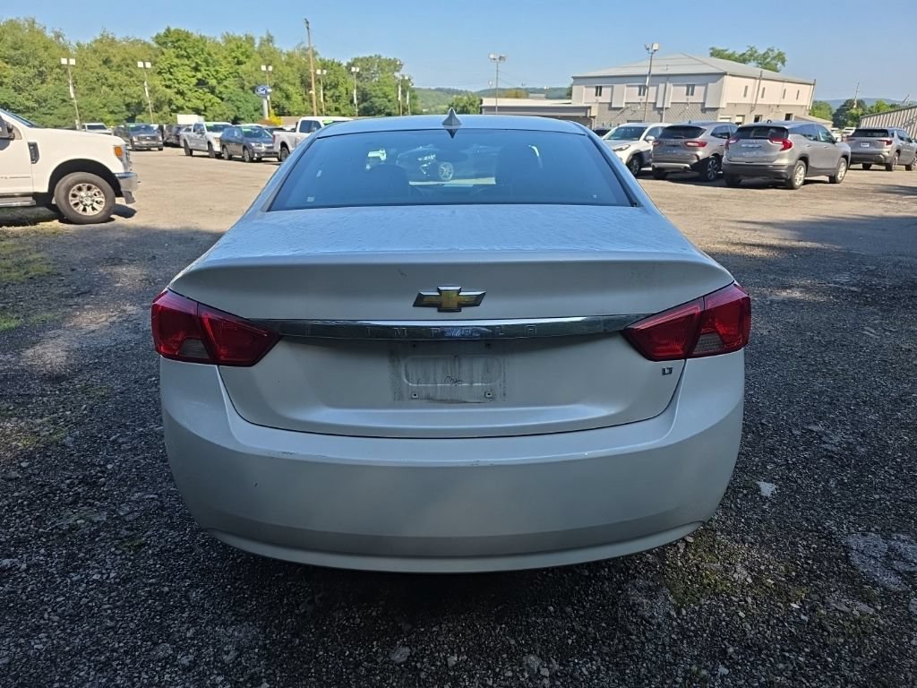 Used 2018 Chevrolet Impala LT FWD image 7