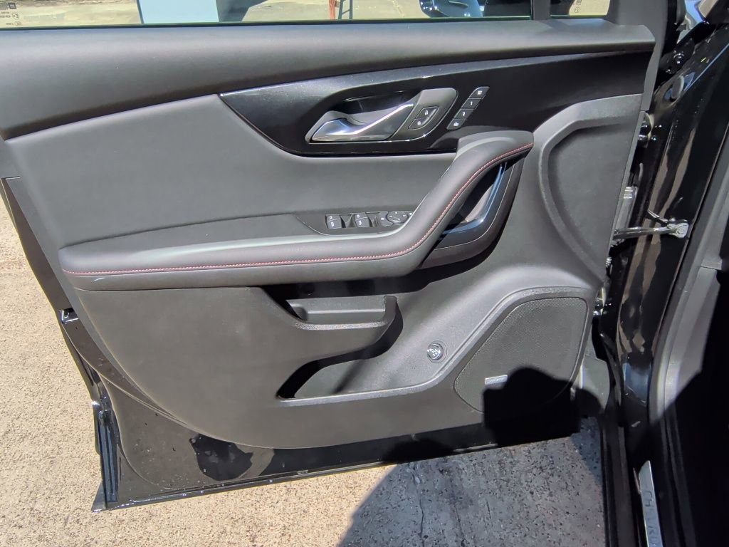 New 2025 Chevrolet Blazer RS w/ Driver Confidence II Package image 10