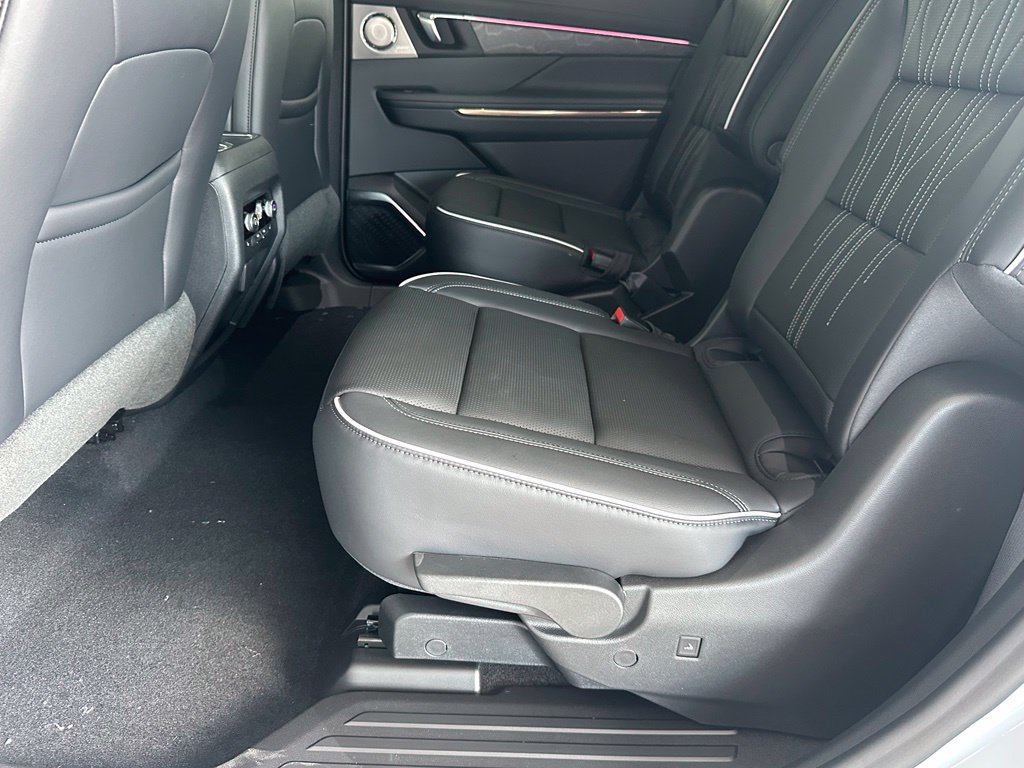 New 2026 Buick Enclave Avenir w/ Super Cruise Package FWD image 30
