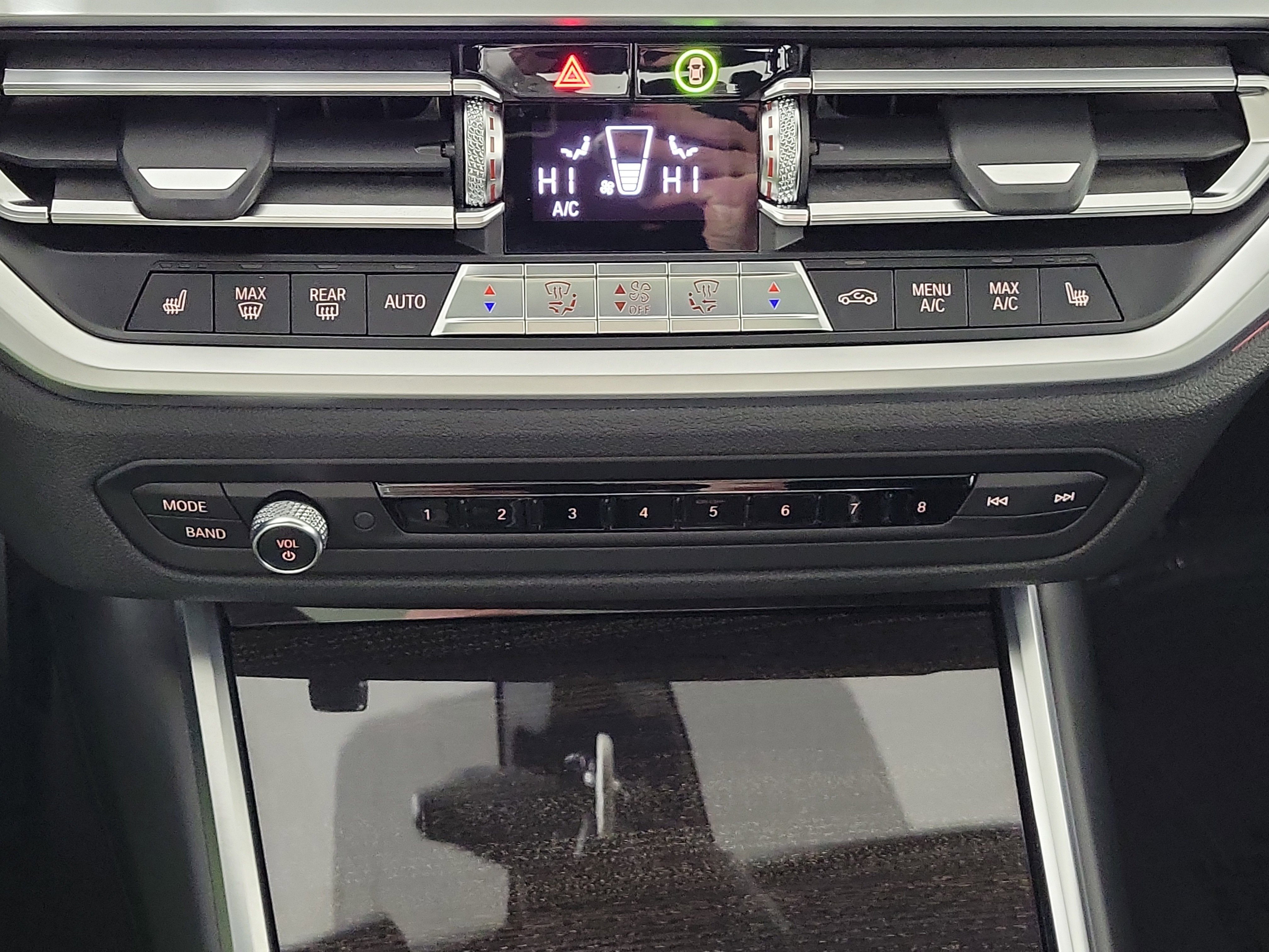 Used 2019 BMW 330i xDrive Sedan w/ Convenience Package image 21